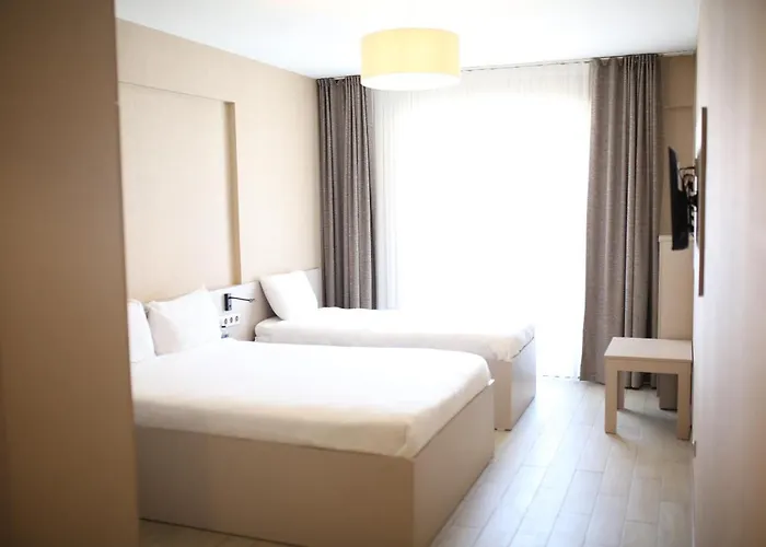 Cinas Hotel