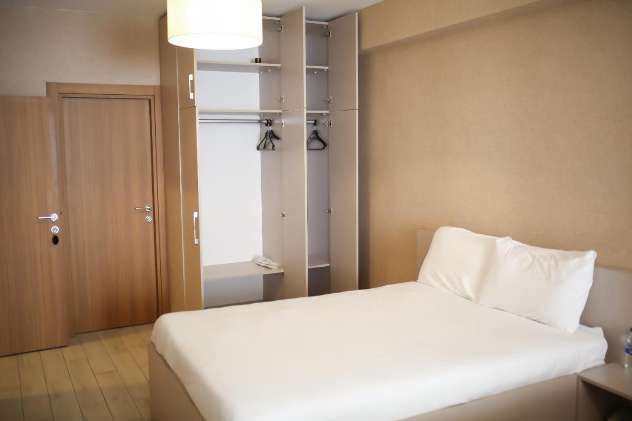 Cinas Hotel 2*